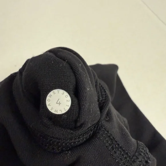 Lululemon Athletica Black Wunder Legging Tech Mesh Size 4 - Picture 4 of 9